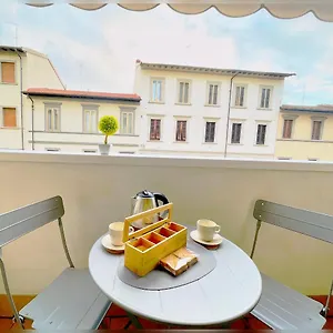 https://florence-green-apartment.it-tuscanyhotel.com