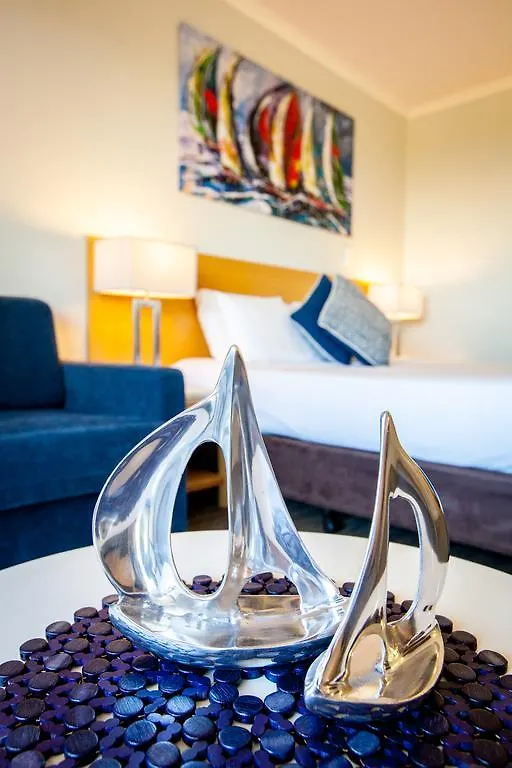****  Manly Marina Cove Motel Brisbane Australia
