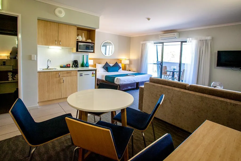 ****  Manly Marina Cove Motel Brisbane Australia